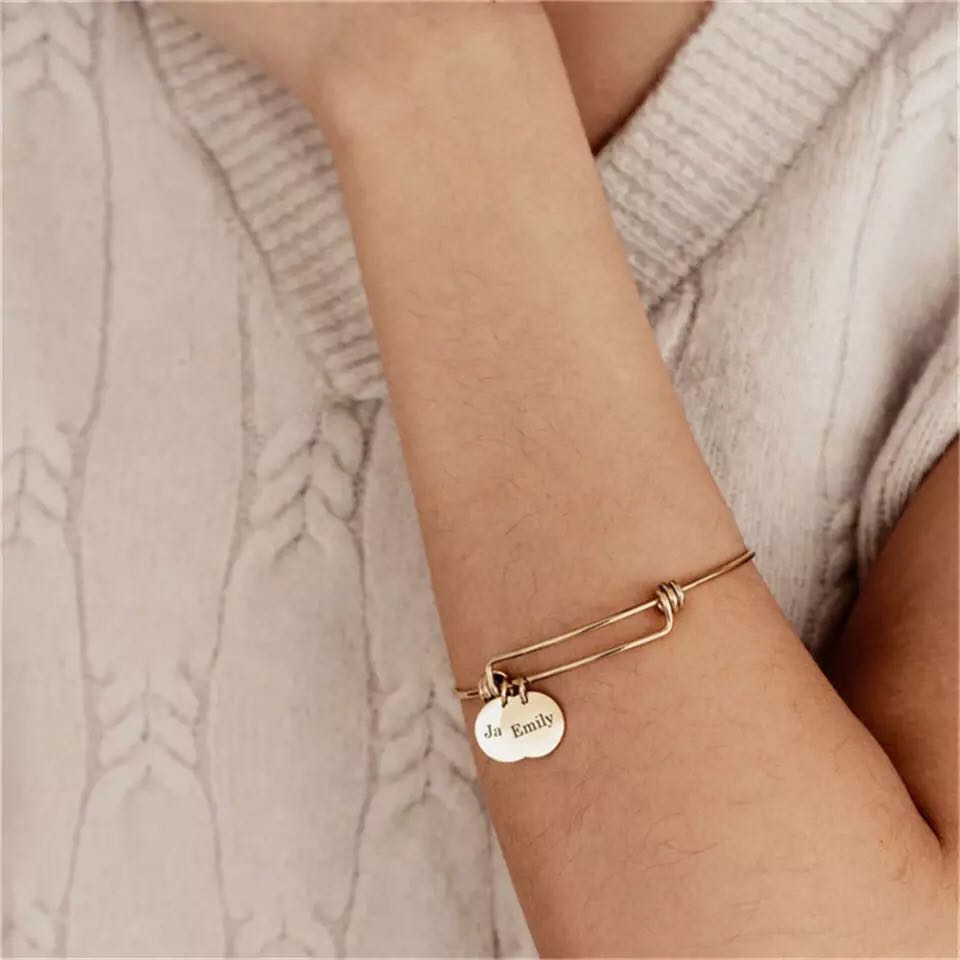 Gepersonaliseerde Armband Met  - Women Fashion Name Ideas recensie en prijs